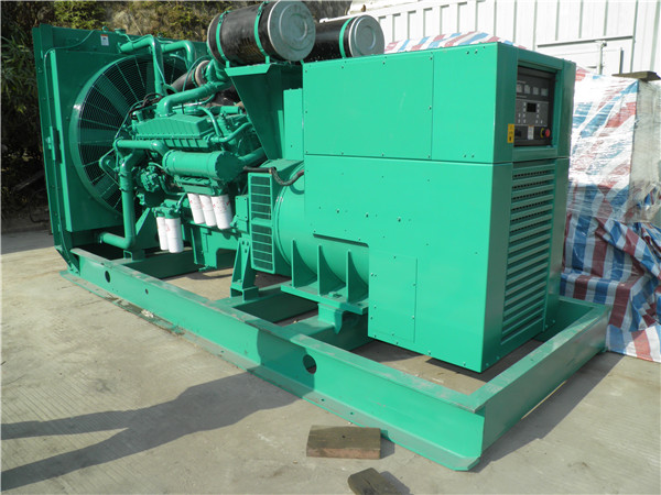 确山出租发电机 发电机组厂家：柴油发电机组的控制屏的作用是什么？