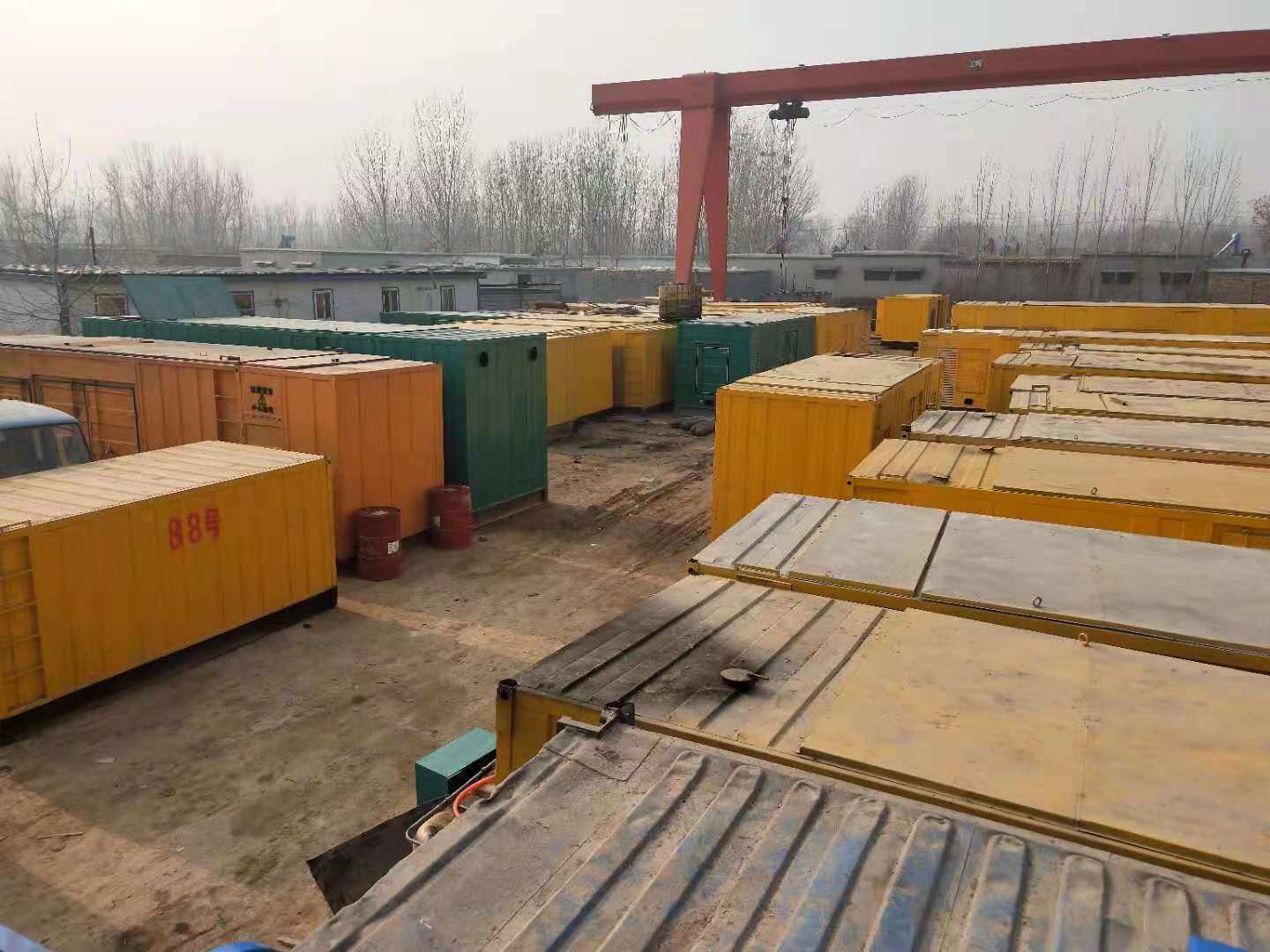 确山租赁发电机-灰尘、风沙对柴油发电机组造成哪些不良影响？