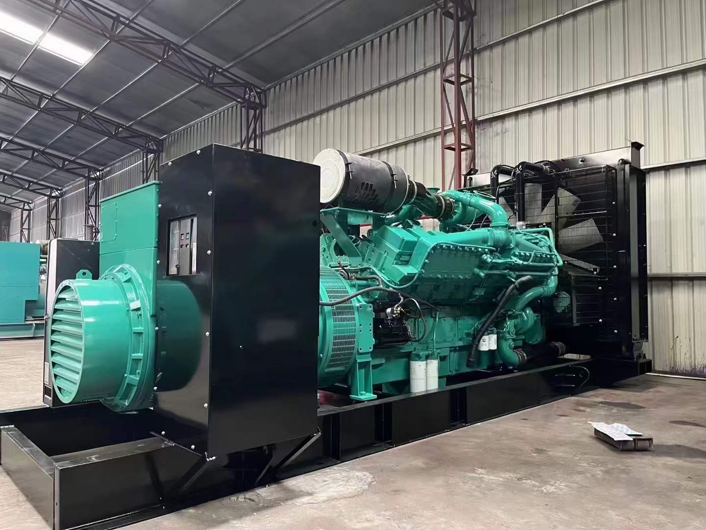 确山如何降低 800kW 柴油发电机输出电流的波动？