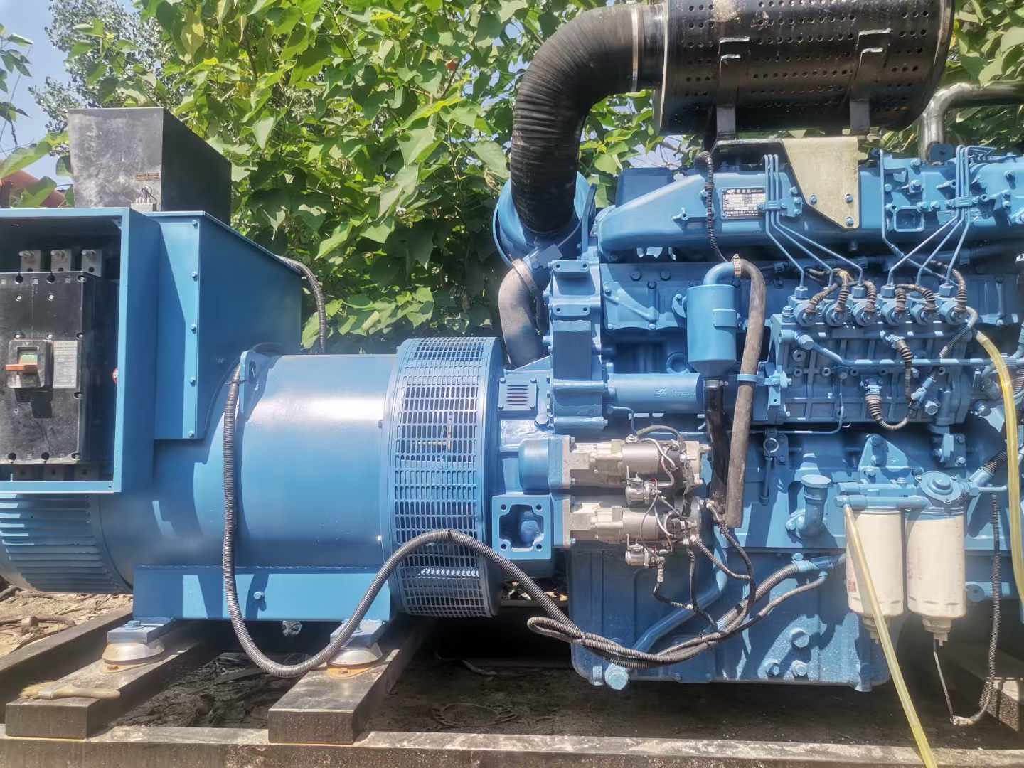 确山详细说明降低 800kW 柴油发电机输出电流波动的方法