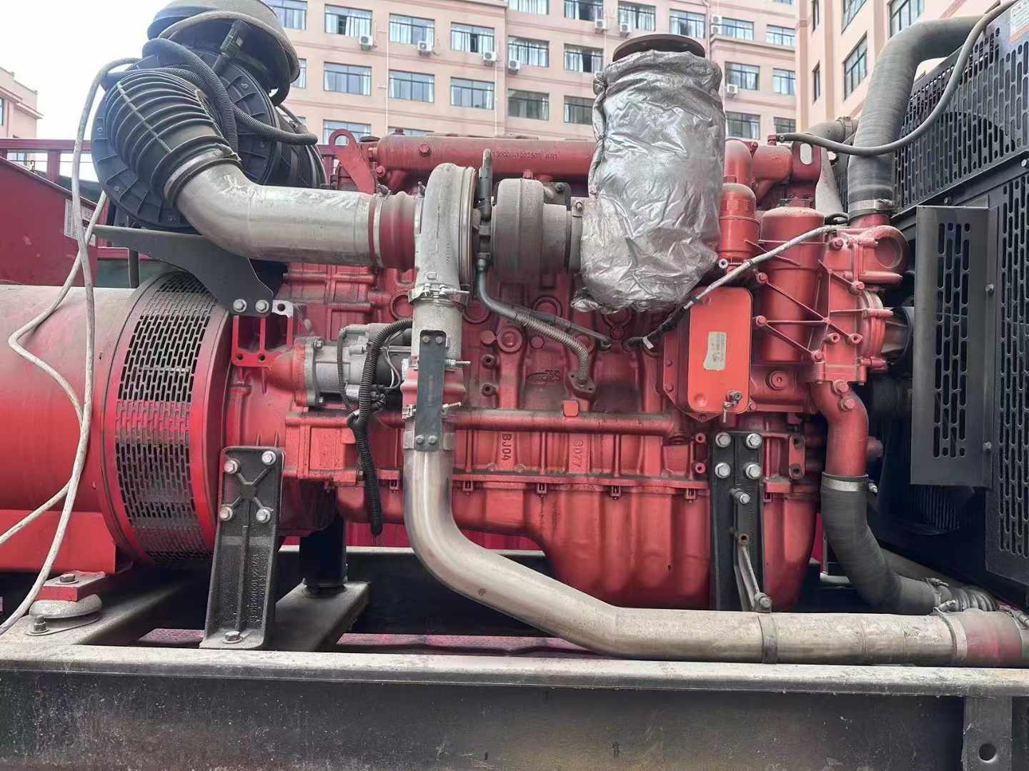 确山如何选择适合 600kW 柴油发电机组的过载保护器？