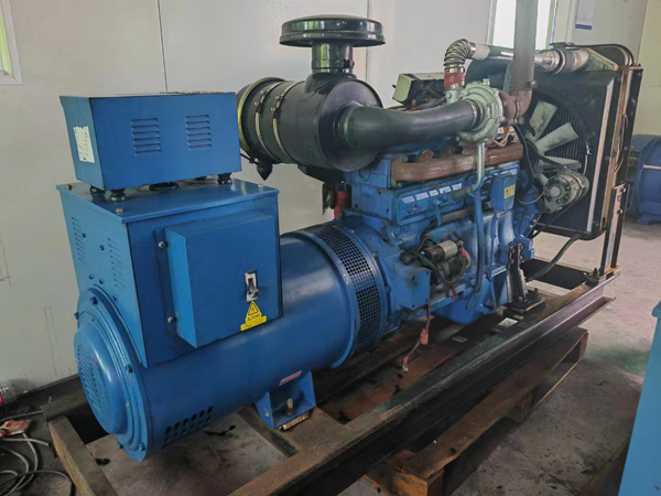 确山100kW柴油发电机组使用多级机油有哪些优缺点？